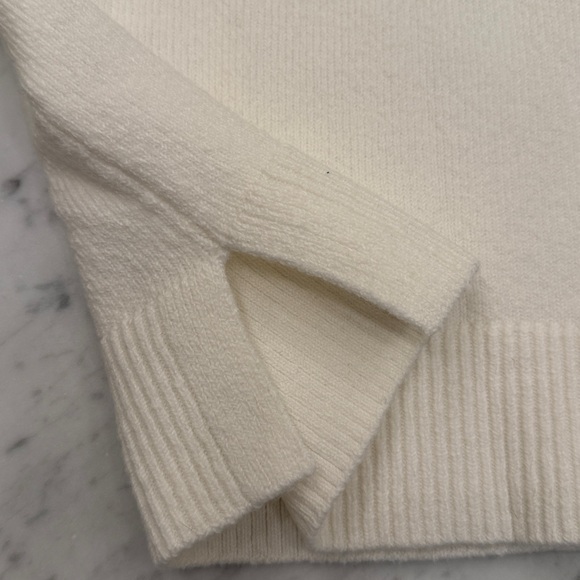 NWT*** LOFT Cream Sweater with Black Heart - Picture 5 of 6